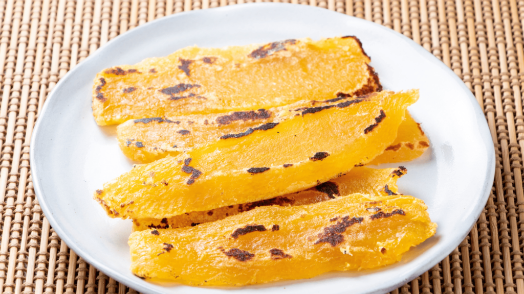 犬に干し芋を食べさせても大丈夫?犬は干し芋を食べていい?与える際の注意点を解説